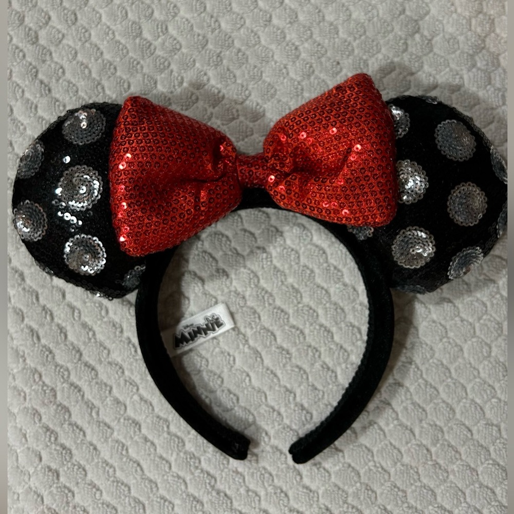 Minnie Mouse Headband with Sequin Polka Dot Ears & Red Sequin Bow Halloween